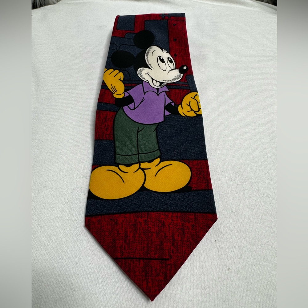 DISNEY TIE RACK MICKEY MOUSE TIE ~ 100% SILK ~ MADE IN ITALY